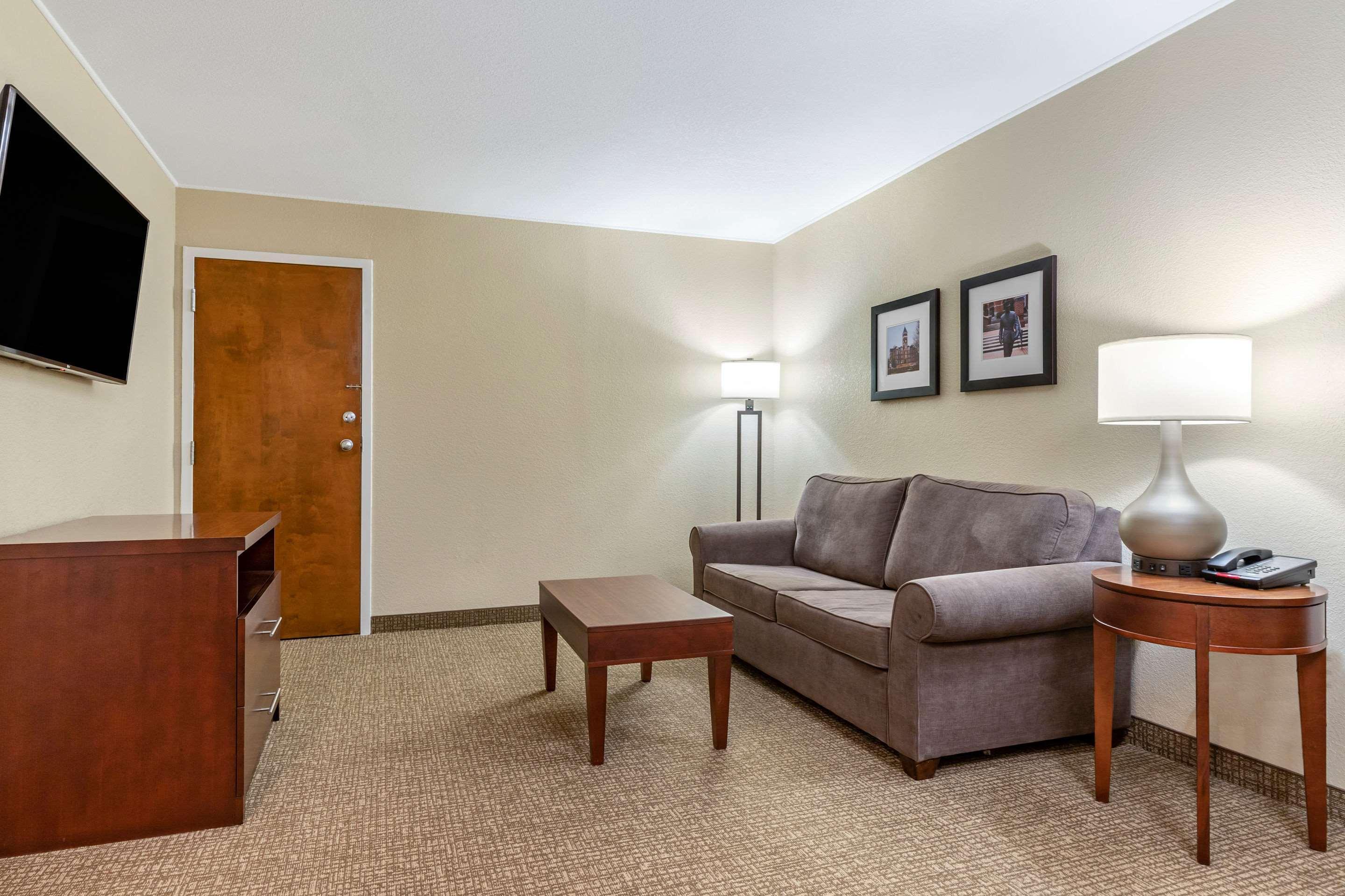 Comfort Inn & Suites Clemson - University Area Luaran gambar